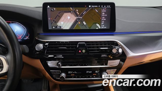 BMW 5 Series (G30) 520i M Sport 2022 — фото 17