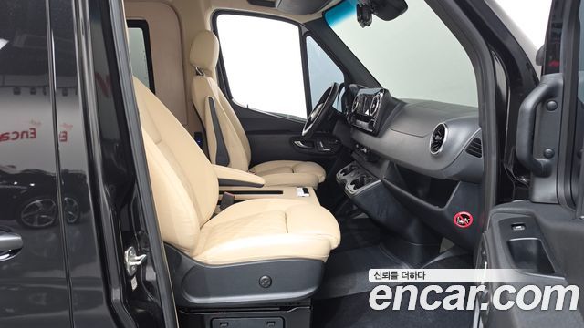 Mercedes-Benz Sprinter 3.0 Diesel W907 2023 — фото 32