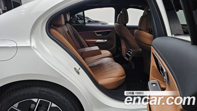 Mercedes-Benz E-Class (W214) E200 Exclusive 2026 — фото 11
