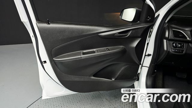 Chevrolet Spark Van 2021 — фото 24