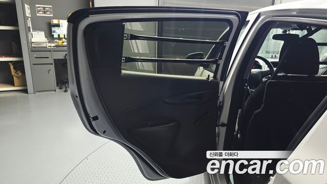 Chevrolet Spark Van 2021 — фото 25