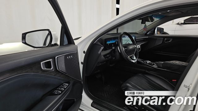 Kia K8 2.5 Gasoline 2WD Noblesse 2022 — фото 10
