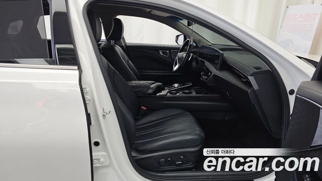 Kia K8 2.5 Gasoline 2WD Noblesse 2022 — фото 11