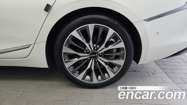 Kia K8 2.5 Gasoline 2WD Noblesse 2022 — фото 21