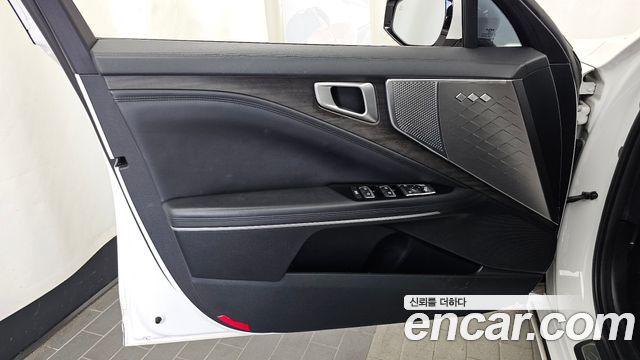 Kia K8 2.5 Gasoline 2WD Noblesse 2022 — фото 24