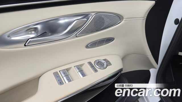 Genesis GV70 2.2 Diesel 2WD 2021 — фото 27