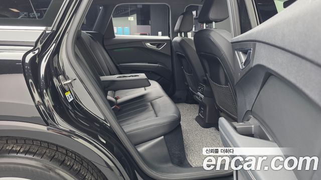 Audi Q4 e-tron (F4) 40 2022 — фото 12