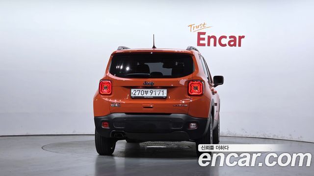 Jeep Renegade 2.0 Diesel Limited High AWD 2019 — фото 4