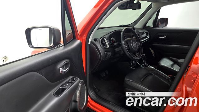 Jeep Renegade 2.0 Diesel Limited High AWD 2019 — фото 10