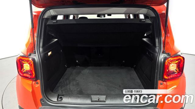 Jeep Renegade 2.0 Diesel Limited High AWD 2019 — фото 20