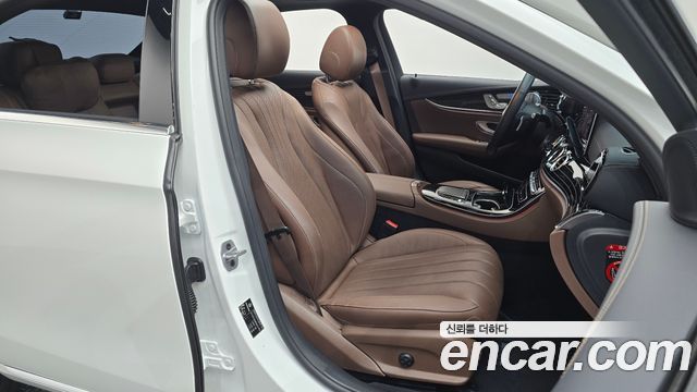 Mercedes-Benz E-Class (W213) E450 4MATIC Exclusive 2021 — фото 12