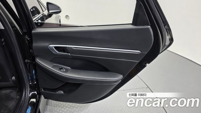 Hyundai Sonata (DN8) 2.0 Premium Plus 2022 — фото 25