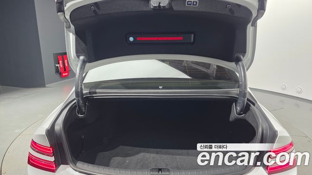 Genesis G80 (RG3) Gasoline 3.5 Turbo AWD 2023 — фото 16