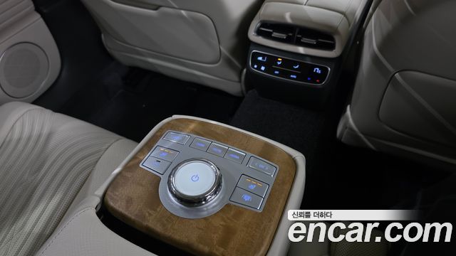 Genesis G80 (RG3) Gasoline 3.5 Turbo AWD 2023 — фото 17