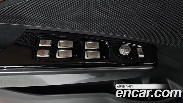 KG Mobility (SsangYong) Tivoli Armor Gear Edition 2WD 2018 — фото 31