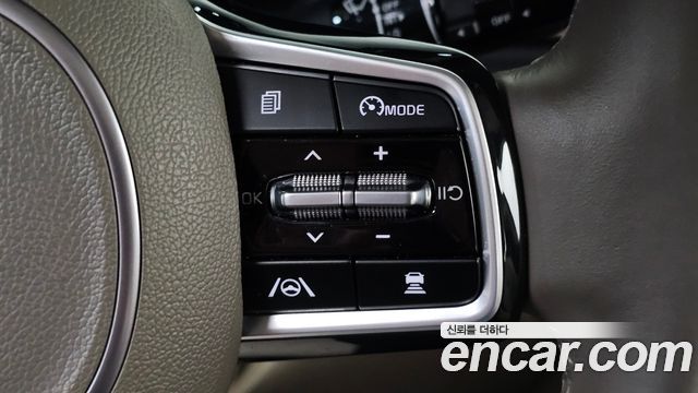 Kia Carnival (IV) Gasoline 9-Seater Prestige 2023 — фото 16