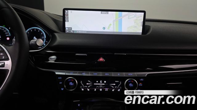 Genesis G80 (RG3) Gasoline 2.5 Turbo AWD 2022 — фото 17