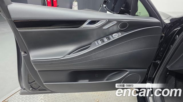 Genesis G80 (RG3) Gasoline 2.5 Turbo AWD 2022 — фото 24