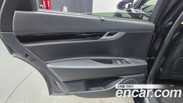 Genesis G80 (RG3) Gasoline 2.5 Turbo AWD 2022 — фото 25