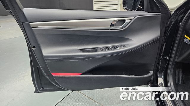 Hyundai Grandeur (IG) 2.5 Premium 2020 — фото 24