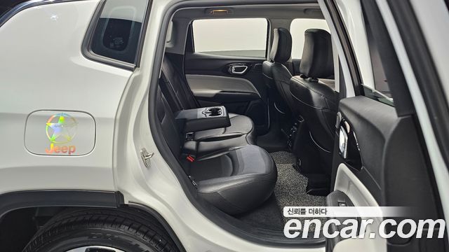Jeep Compass (II) 2.4 Limitied AWD 2022 — фото 11