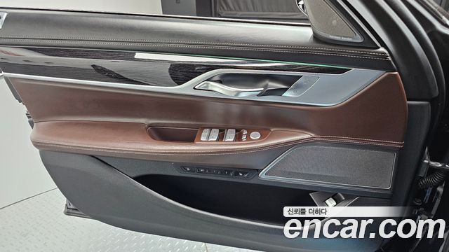 BMW 7 Series (G11) 730d xDrive M Sport 2018 — фото 24