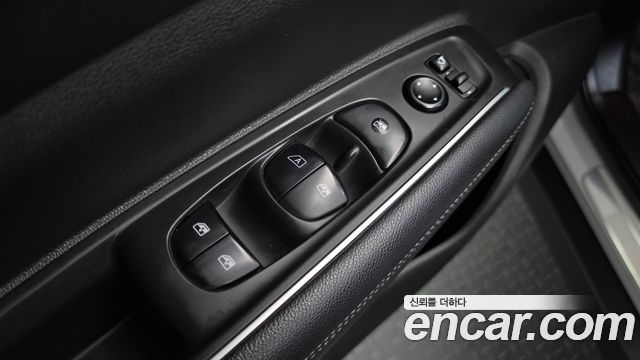 Renault Korea QM6 Diesel 4WD RE Signature 2017 — фото 24
