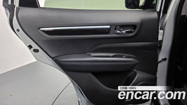 Renault Korea QM6 Diesel 4WD RE Signature 2017 — фото 31