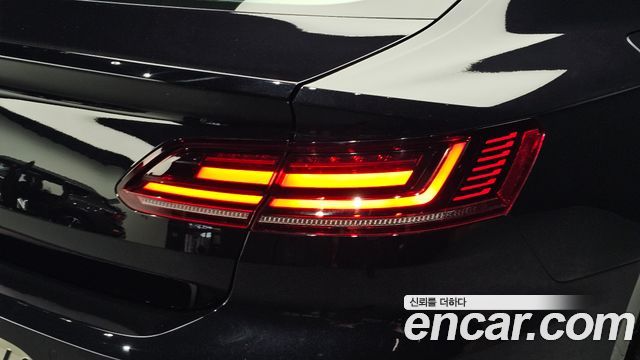 Volkswagen Arteon 2.0 TDI Prestige 2019 — фото 23