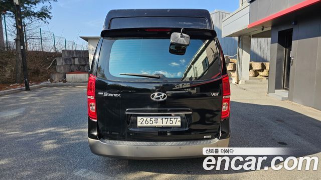 Hyundai Grand Starex 4WD Limousine 2019 — фото 4