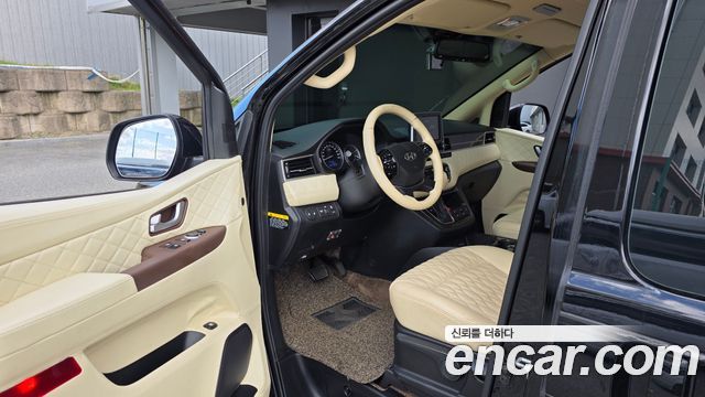 Hyundai Grand Starex 4WD Limousine 2019 — фото 10