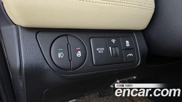 Hyundai Grand Starex 4WD Limousine 2019 — фото 12