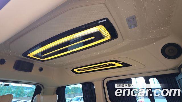 Hyundai Grand Starex 4WD Limousine 2019 — фото 14