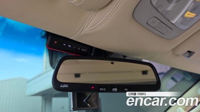 Hyundai Grand Starex 4WD Limousine 2019 — фото 20