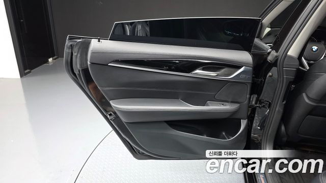 BMW 6 Series GT (G32) 630i xDrive Luxury 2020 — фото 25