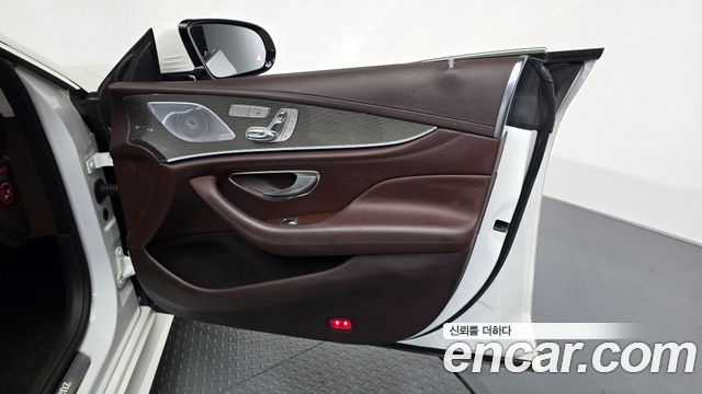 Mercedes-Benz CLS-Class (C257) CLS300d AMG Line 2020 — фото 24