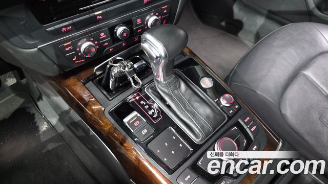 Audi A6 3.0 TDI Quattro C7 2013 — фото 9