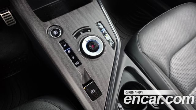 Kia Niro Signature 2022 — фото 9