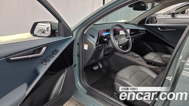 Kia Niro Signature 2022 — фото 10