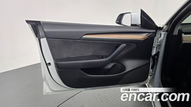 Tesla Model 3 Long Range AWD 2021 — фото 30