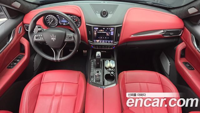Maserati Levante 3.0 S AWD Modena 2023 — фото 7