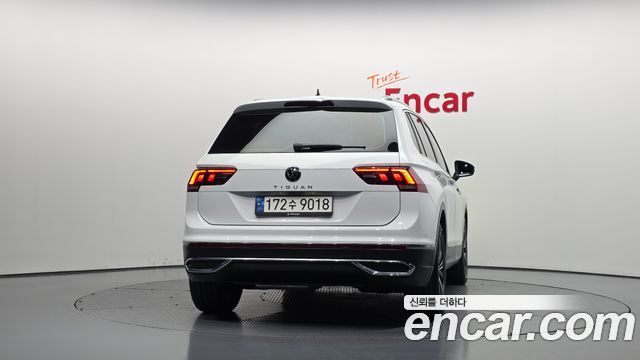 Volkswagen Tiguan (II) 2.0 TDI Premium 2021 — фото 4