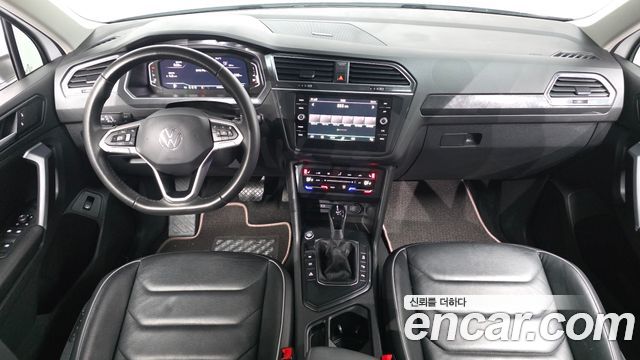 Volkswagen Tiguan (II) 2.0 TDI Premium 2021 — фото 7