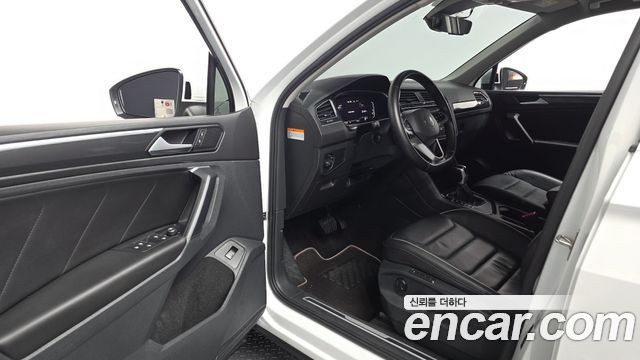 Volkswagen Tiguan (II) 2.0 TDI Premium 2021 — фото 10