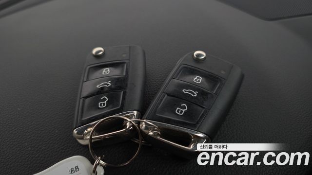 Volkswagen Tiguan (II) 2.0 TDI Premium 2021 — фото 33