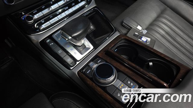Genesis EQ900 3.8 GDI Luxury 2018 — фото 9
