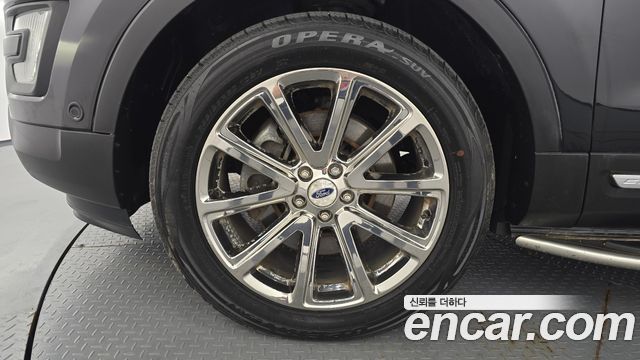 Ford Explorer 3.5 Limited 4WD 5th 2016 — фото 5