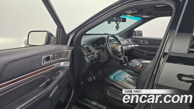 Ford Explorer 3.5 Limited 4WD 5th 2016 — фото 10