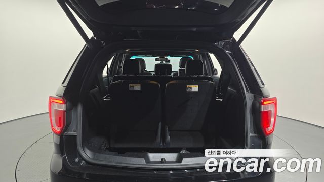 Ford Explorer 3.5 Limited 4WD 5th 2016 — фото 20