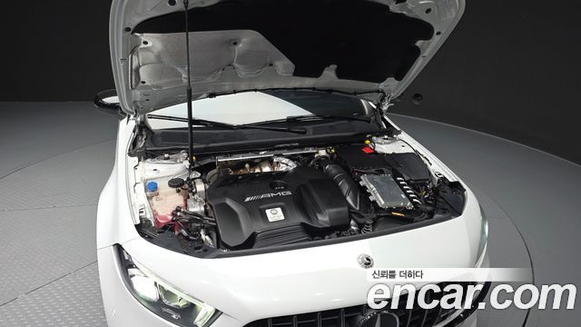 Mercedes-Benz A-Class (W177) AMG A45 4MAITC+ Hatchback 2023 — фото 6